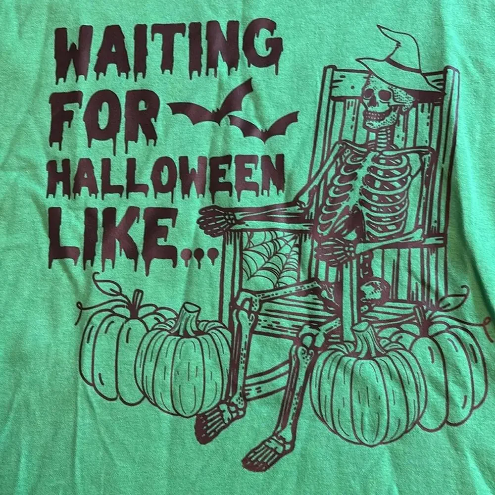 Waiting For Halloween Graphic Tee NWOT - Picture 2 of 2